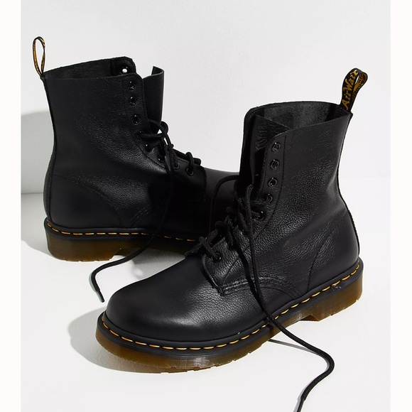 Doc Martens 1460 black boots - Picture 1 of 11